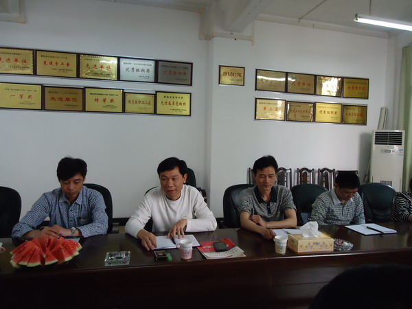 南岳公司经理邓双喜侃侃而谈